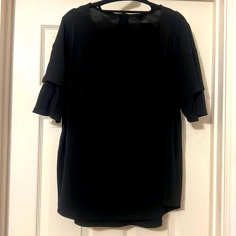 Everyone needs a black top right?